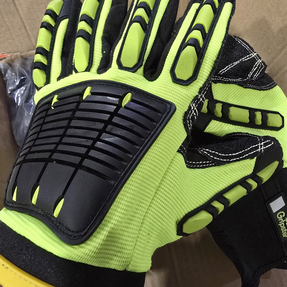 Green and Black Gripster Work Gloves